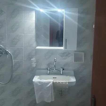 Kaiti 4 קוקונאריס